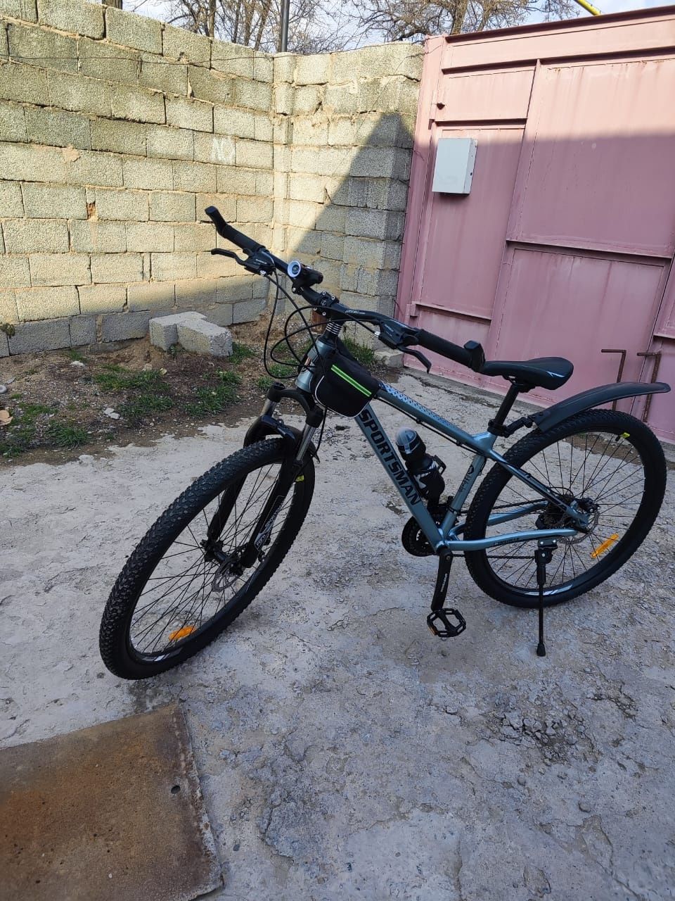 Велик, почти новый