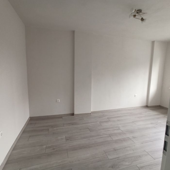 Монолитен апартамент след цялостна реновация