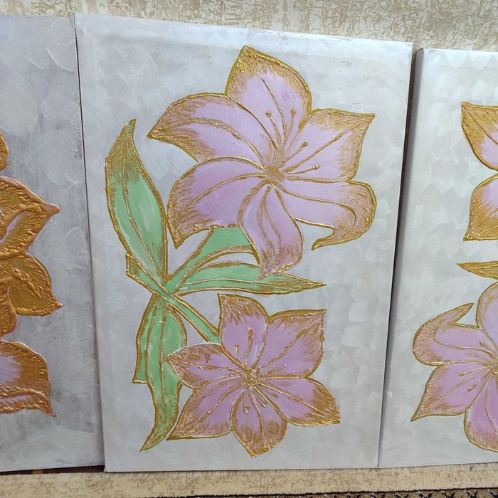 Onam chizgan partretlar sotiladi