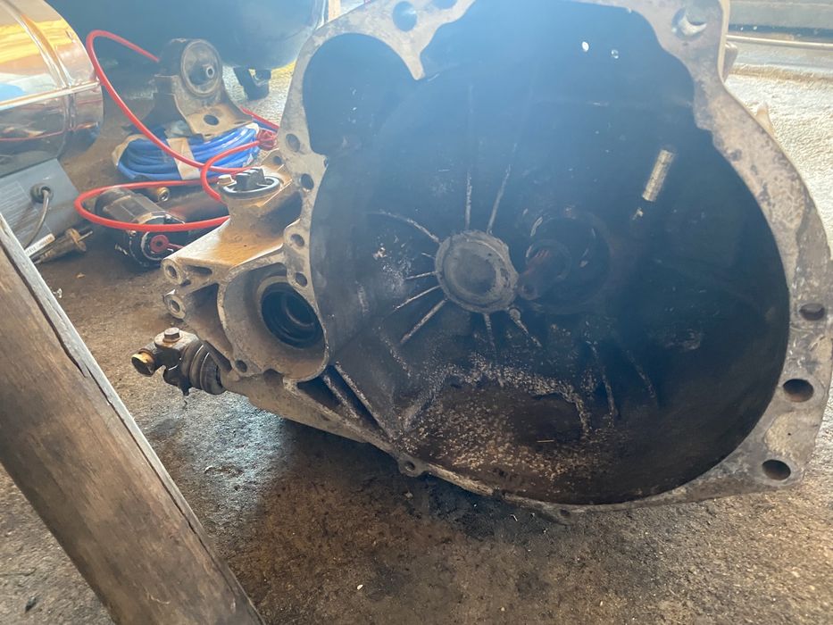 Cutie Nissan Primera Benzina 5+1