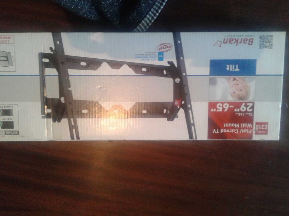 Настенный держатель для телевизора новый