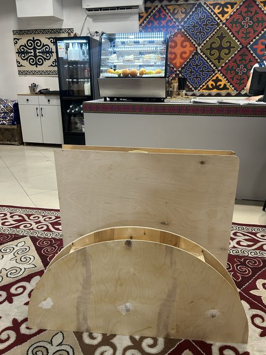 Продам стол, стулья