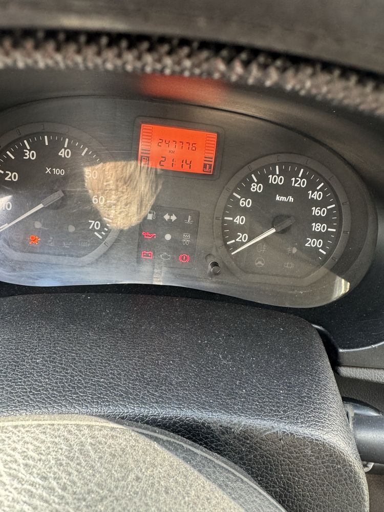Продавам Дачия 1.5дизел