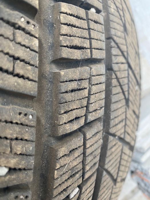 Продаю зимние Шины б/у