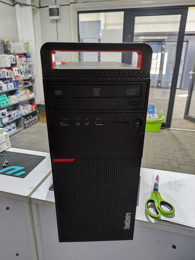 Oferim spre vânzare unitate PC Lenovo