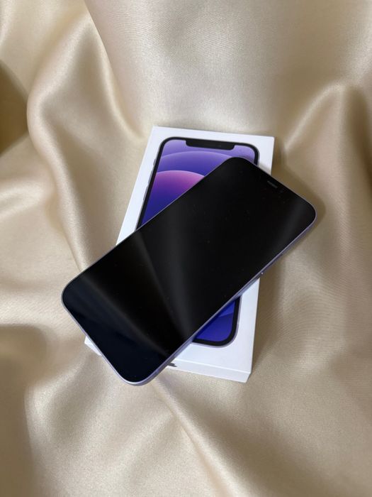 iPhone 12 в идеальном состояние