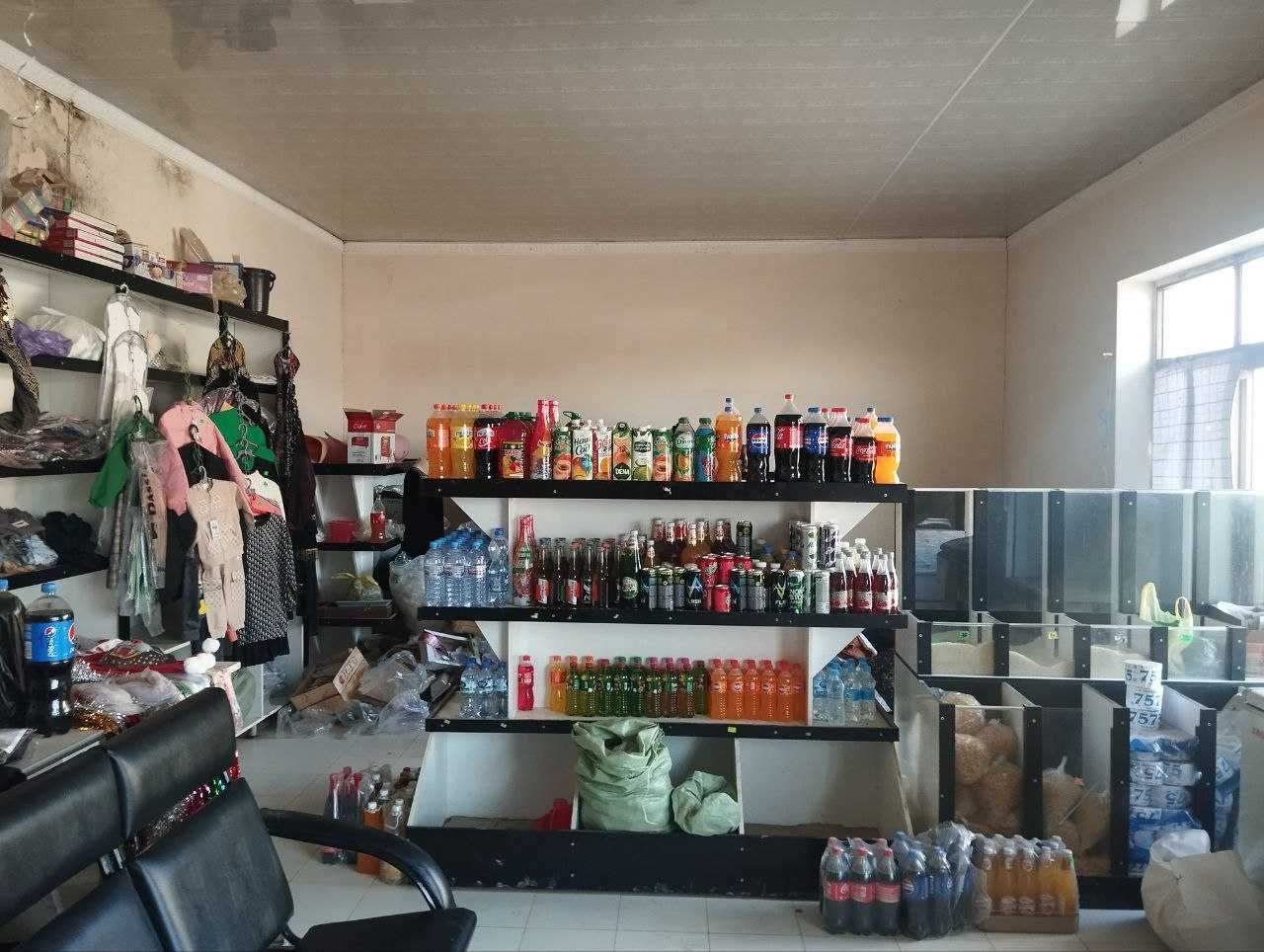 Zomin tumanida savdo do`koni bo`lib to`lash sharti bilan sotiladi