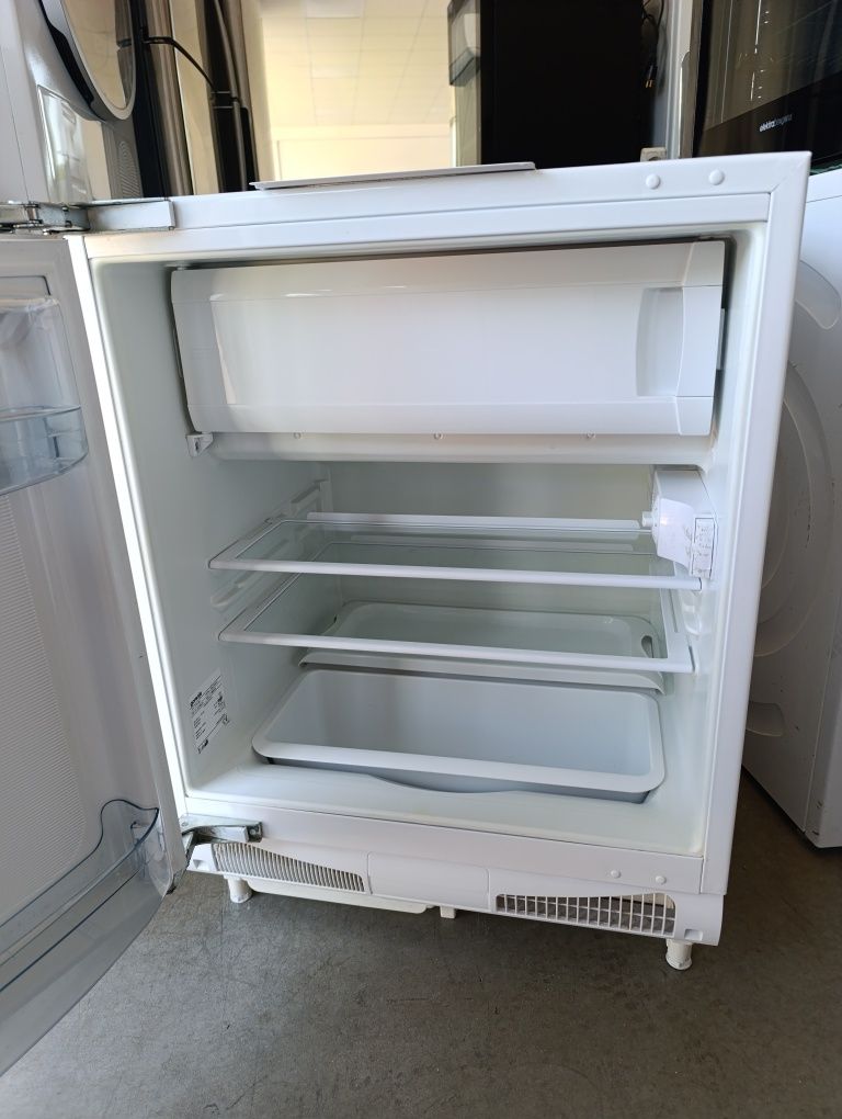 Хладилник и фризер за вграждане Gorenje A++