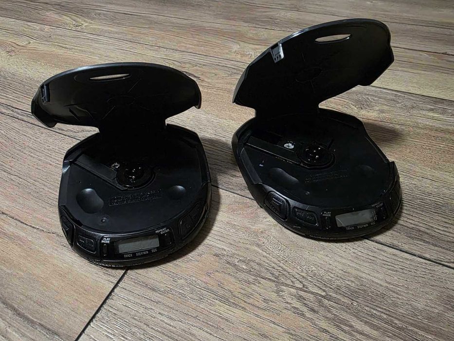 Плеър SONY Discman D-155 CD и SONY Discman D-151 CD