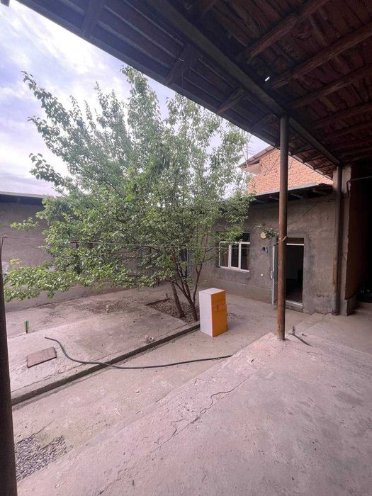 Коттедж с коммуникациями