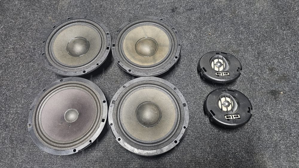 Set difuzoare + tweetere originale Volkswagen Golf 3 / Vento / Passat