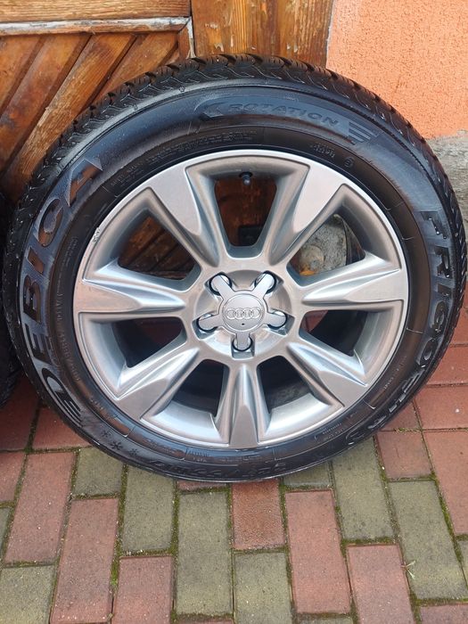 Vând Jante cu cauciucuri iarna Audi A4 A5 A6 A7 A8  225/55/17xl