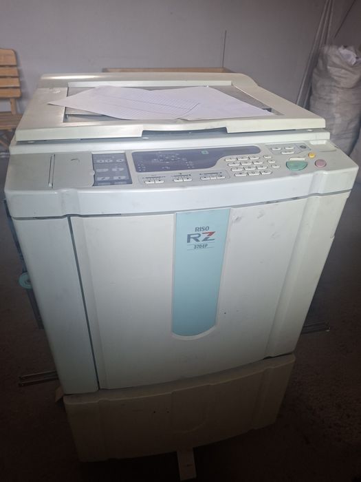 Продается ризограф
Формат: А4
Метод печати / изготовления