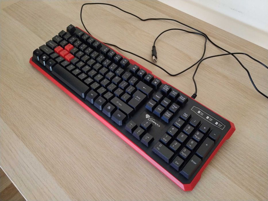 Геймърска клавиатура GENESIS RHOD 110