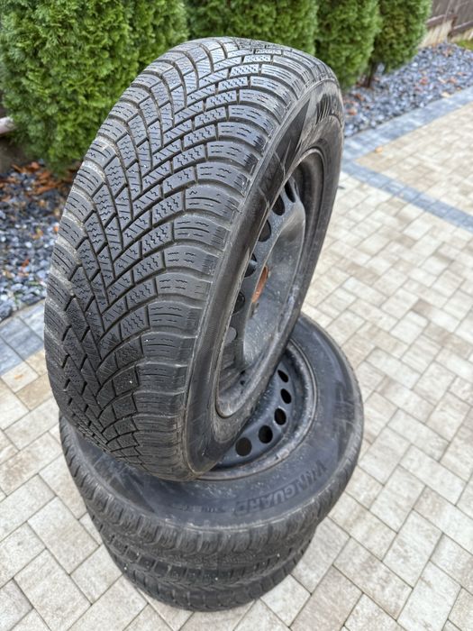 Roti iarna vw audi seat skoda 195 65 R 15 dot 4323  6 mm