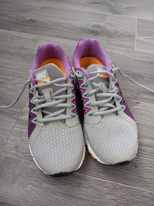 Vand adidasi marimea 40