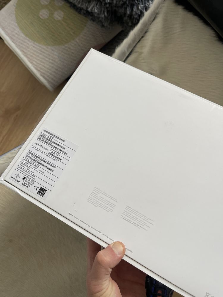 Кутия за apple macbook pro 13’ m1