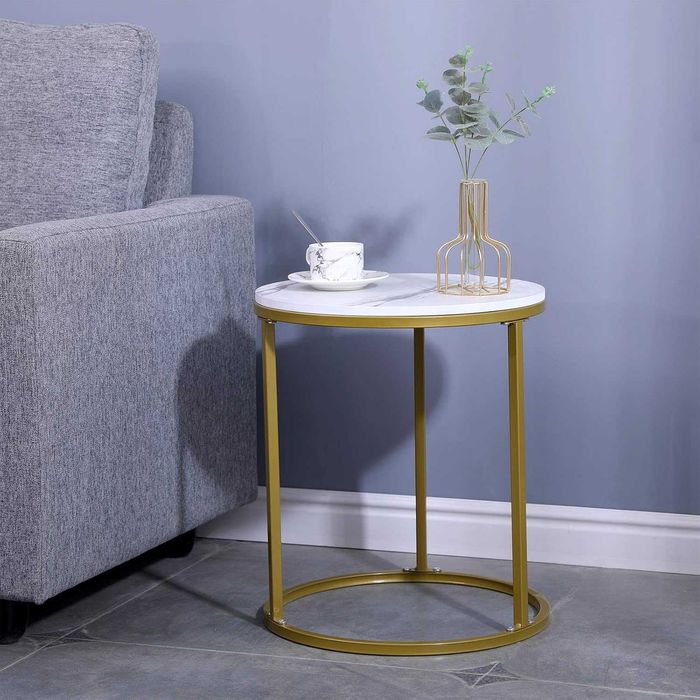 Masuta rotunda eleganta cu blat tip marmura si cadru metalic auriu