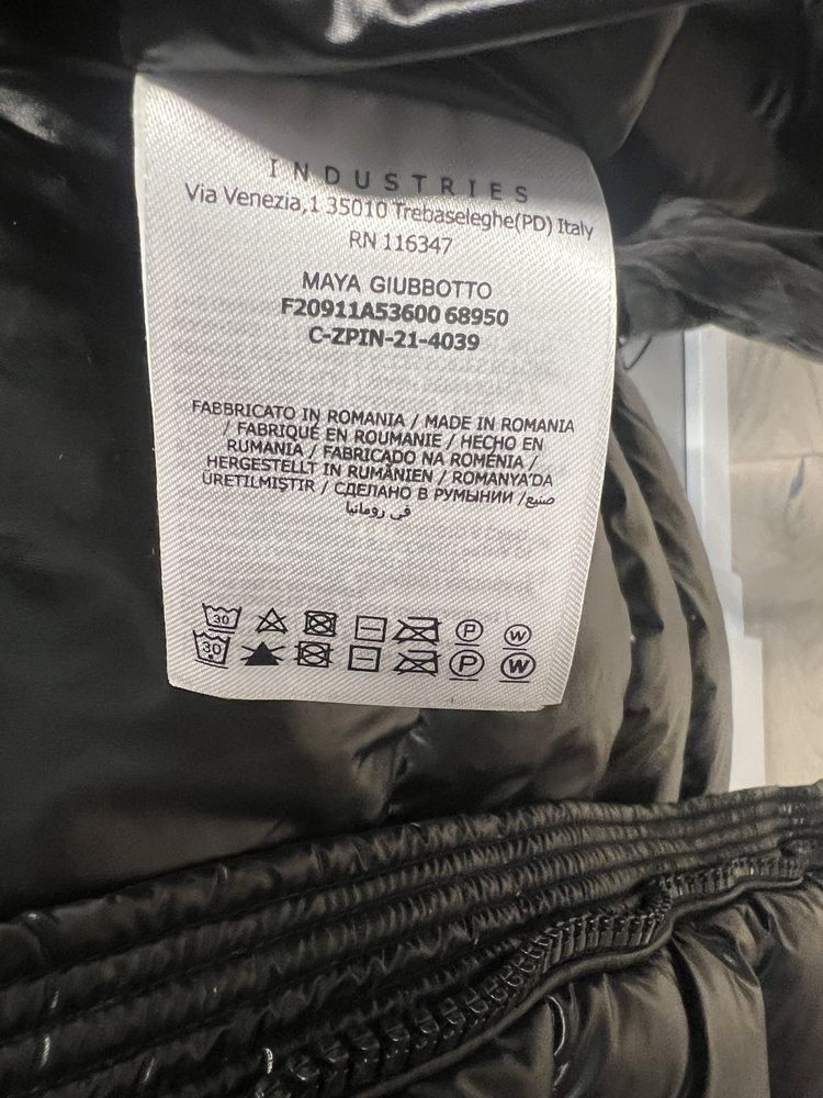 Geaca Moncler Maya black