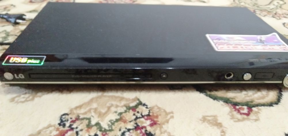 Видеоплеер DVD,LG