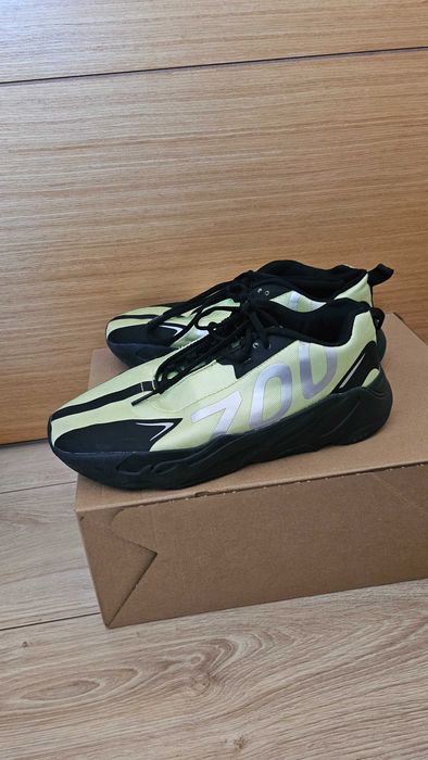 Маратонки adidas