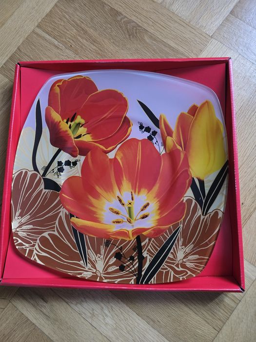 Големи десертни чинии