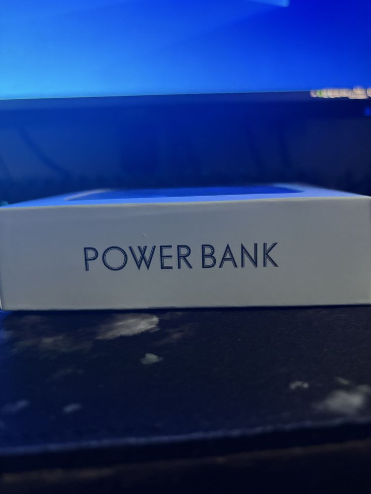 Преносима батерия / powerbank