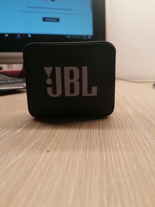 Boxa JBL foarte buna si stare excelenta