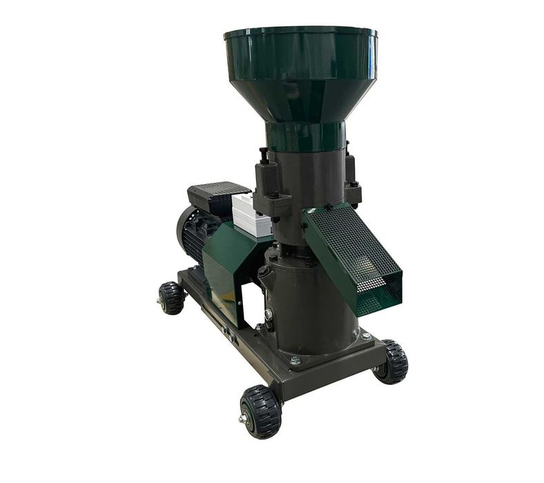 Granulator furaje GRAND-120 EU PROFI, motor inclus, 3 matrite NOU