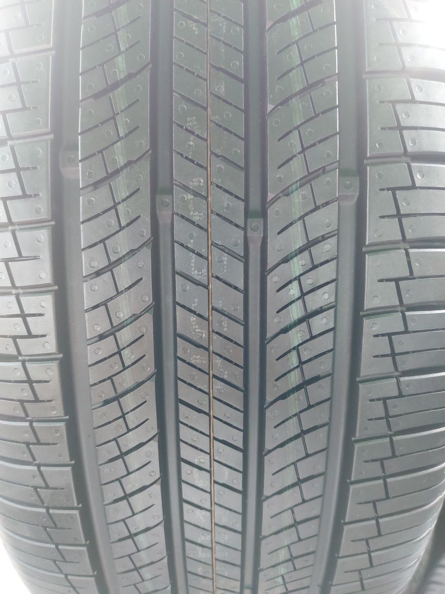 19 R 235.55 Kia karnivall Hunday tukson 1 ta zapaska