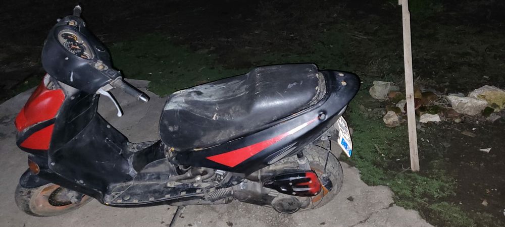 Vand scuter aprilia leonardo 151