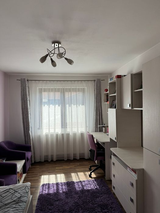 Casă de vânzare, direct de la proprietar, zona Schit, 205 m.p.