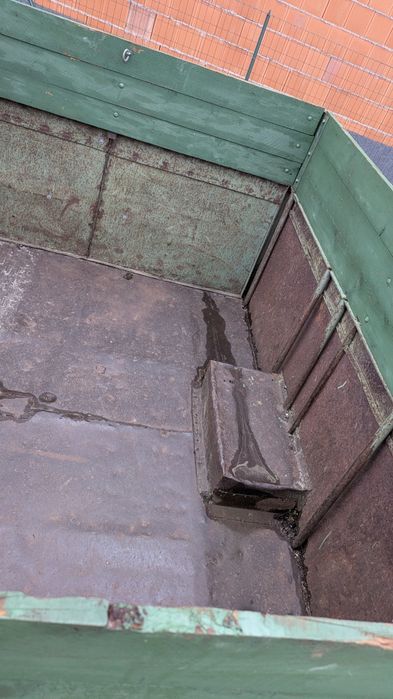 Remorcă agricolă 2,5 tone,1000 euro .