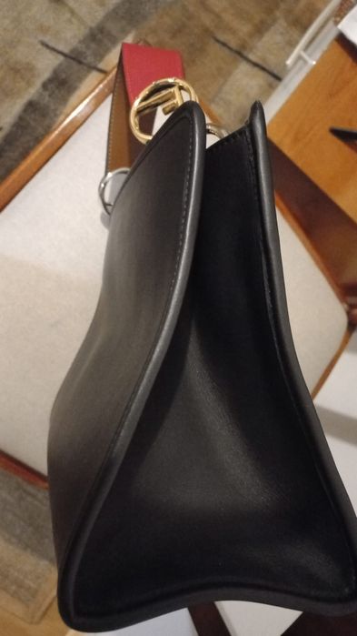 Geanta fendi aproape noua din piele
