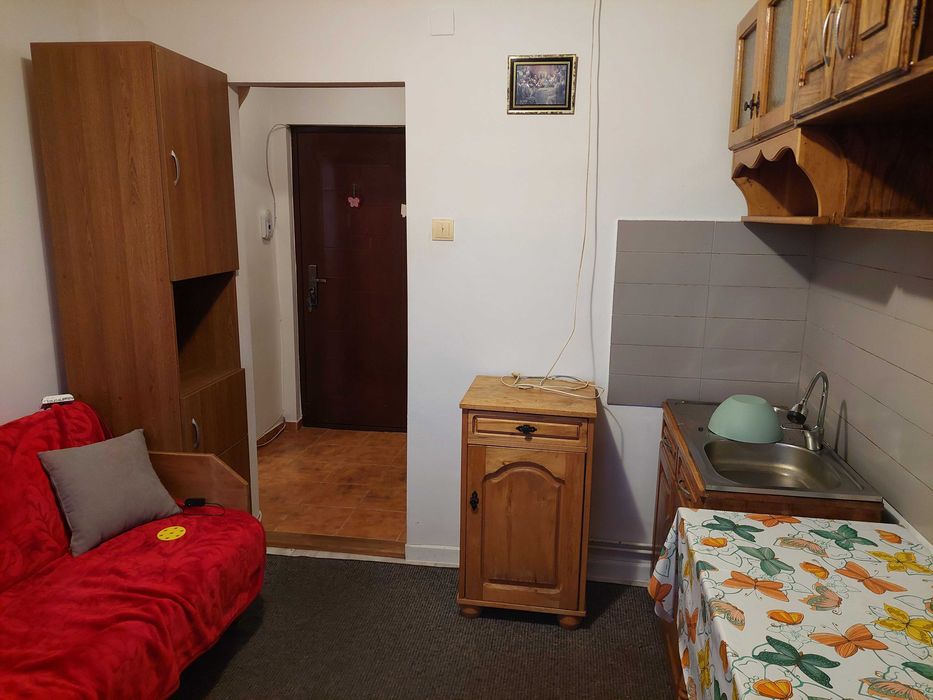 Garsoniera ultracentral