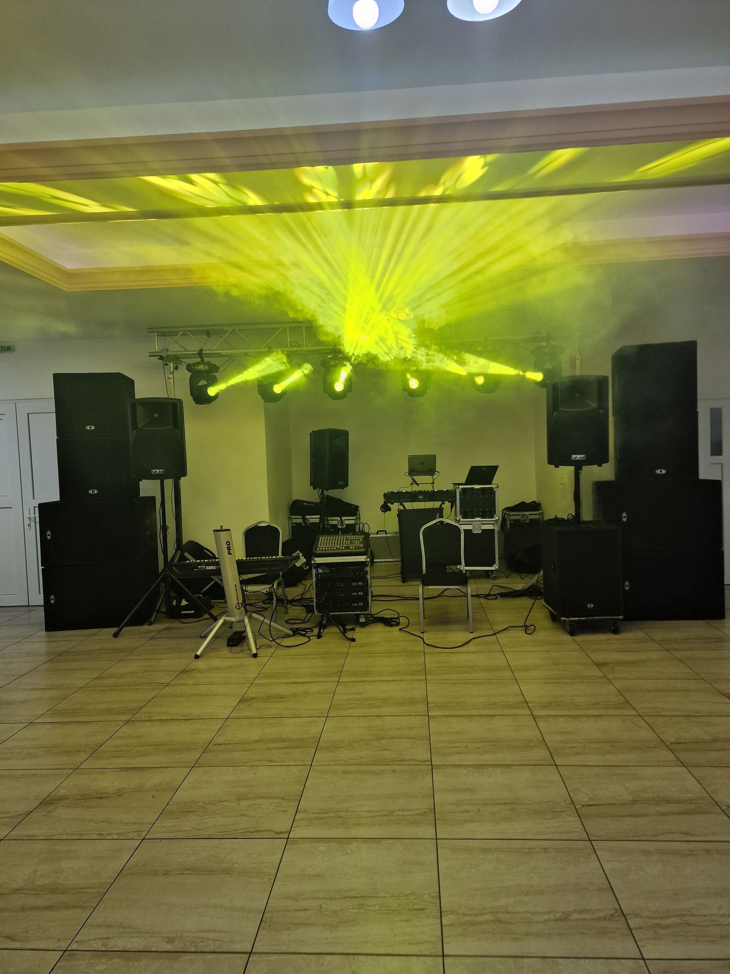 DJ Evenimente private/Schelă de lumini profesională/ Tot județul Alba