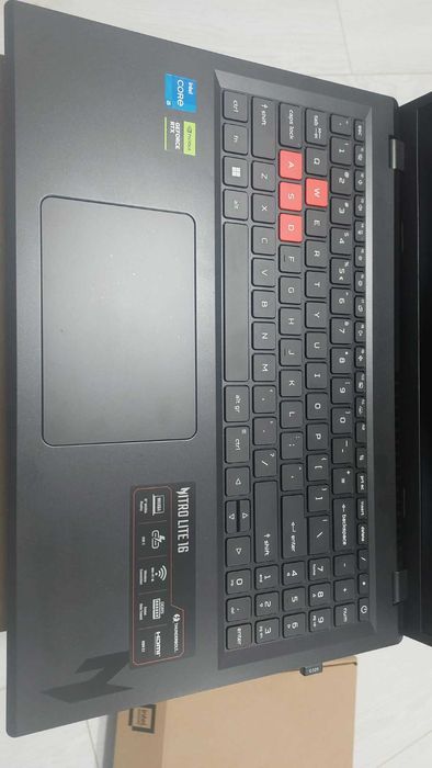 Laptop Gaming Acer Nitro Lite 16 NL16-71G-57M9