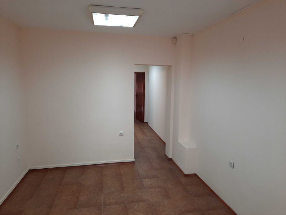 Дава се под наем Офис в София, Дианабад - 50 кв.м за 500 € - Снимка #1