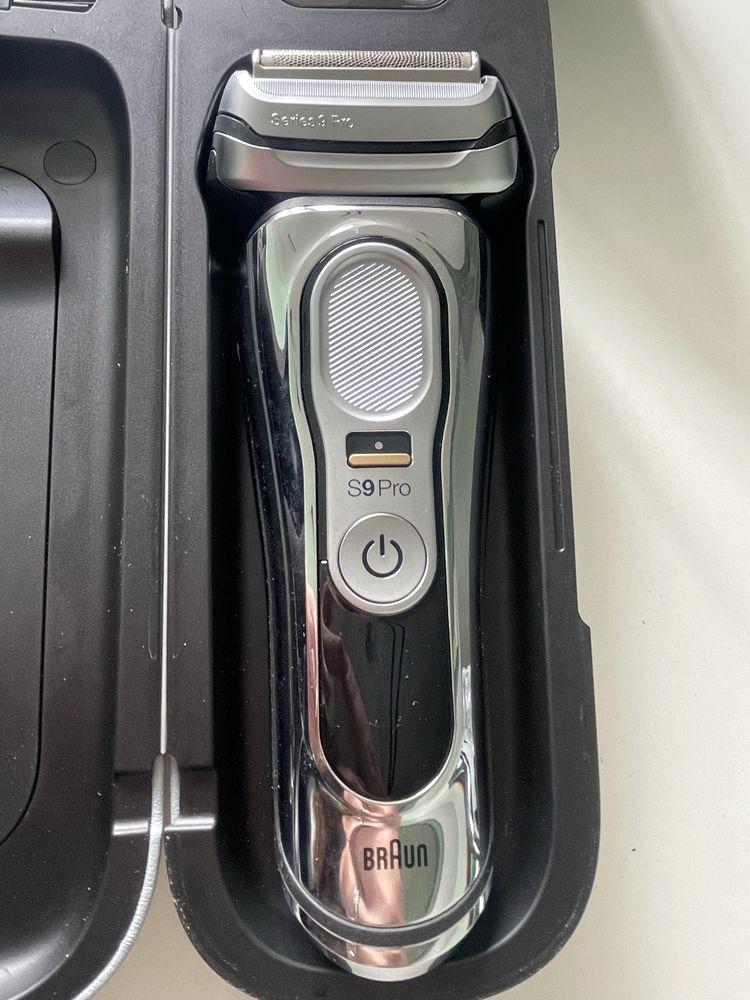 Braun S9 Pro ел. самобръсначка