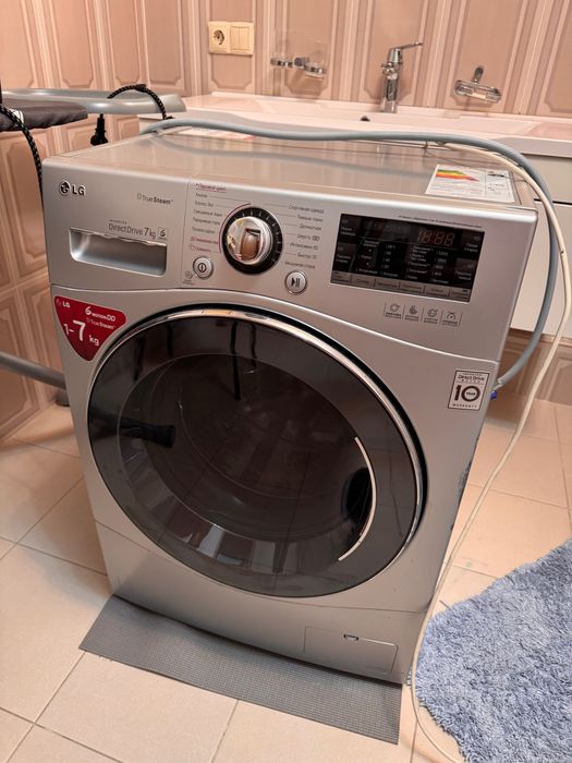 Продам стиральную машину LG