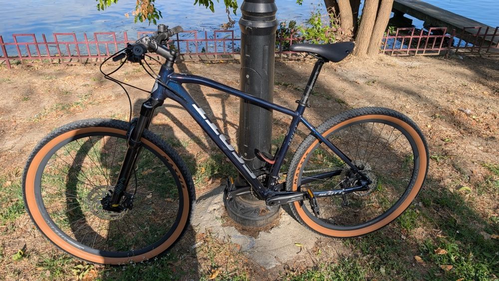 Scott aspect 920 xt  model 2025  ( schimb)