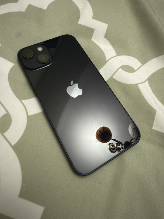 iPhone 13 128GB midnight