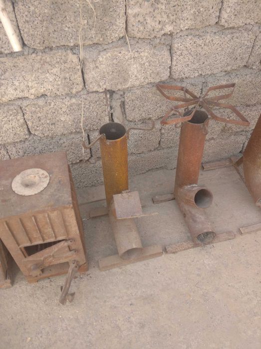 продаю печки чугунные и реактивные.