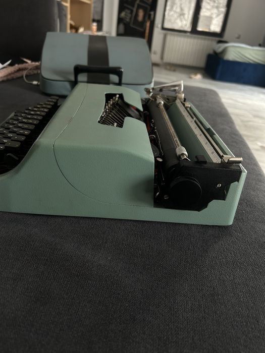 Olivetti Lettera 32