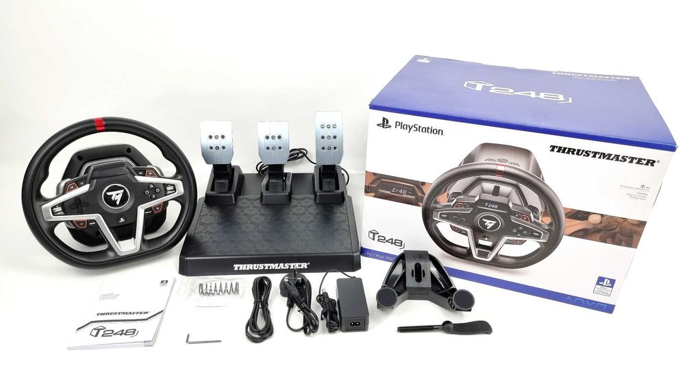 Волан с педали Thrustmaster t248-p PC/playstation като нов