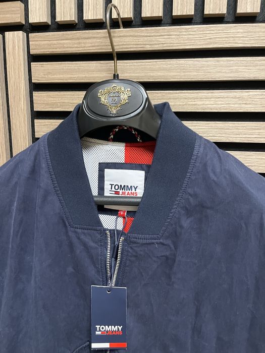 Tommy Jeans : Tommy Hilfiger - НОВО Яке 2in1 Яке/Елек размер М