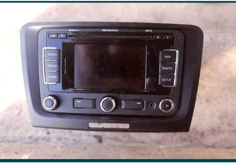 Amundsen carplayer original Superb 2