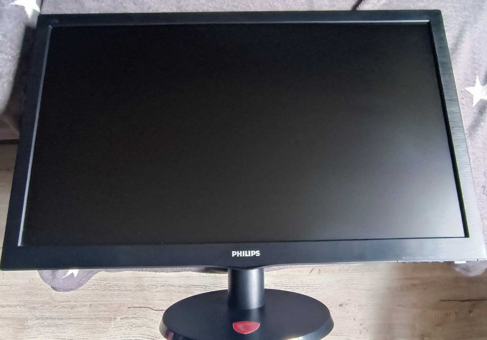 Componente calculator: MONITOARE / PLACI VIDEO / SDD-uri