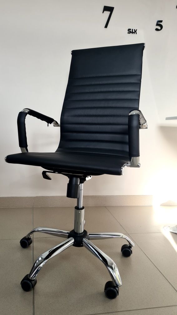 Офисное кресло искусственная кожа