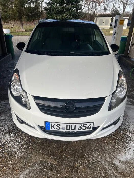 Опел корса Д цяла за части